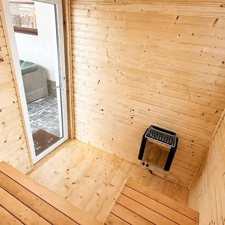 Apartament House With Sauna And Jacuzzi 3
