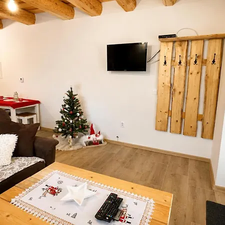 House With Sauna And Jacuzzi 3 * Svaty Kriz