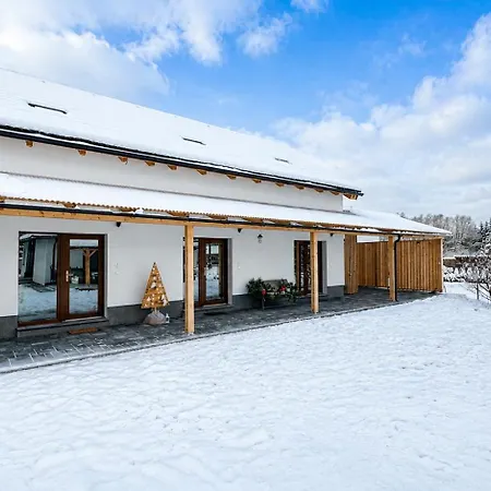 House With Sauna And Jacuzzi 3 *