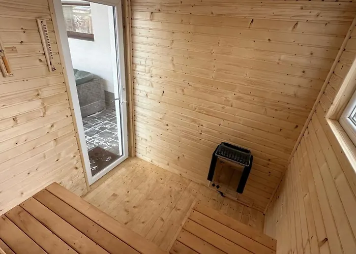 House With Sauna And Jacuzzi 3 شقة Svaty Kriz